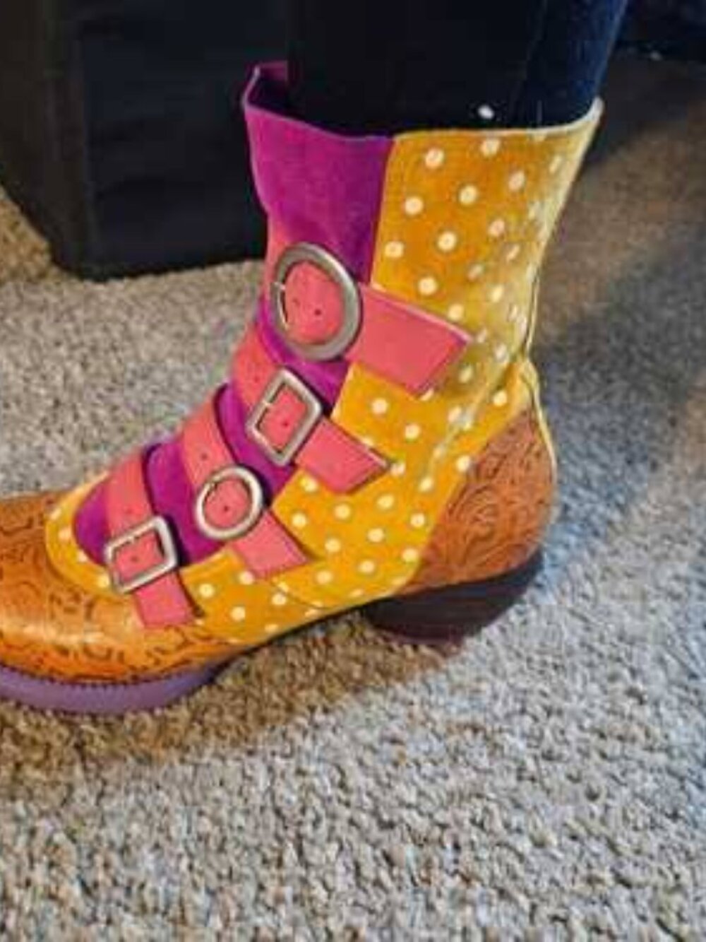 Fluevog Nigel Orange Polka Dots size 8 New Never Worn - Picture 3 of 4